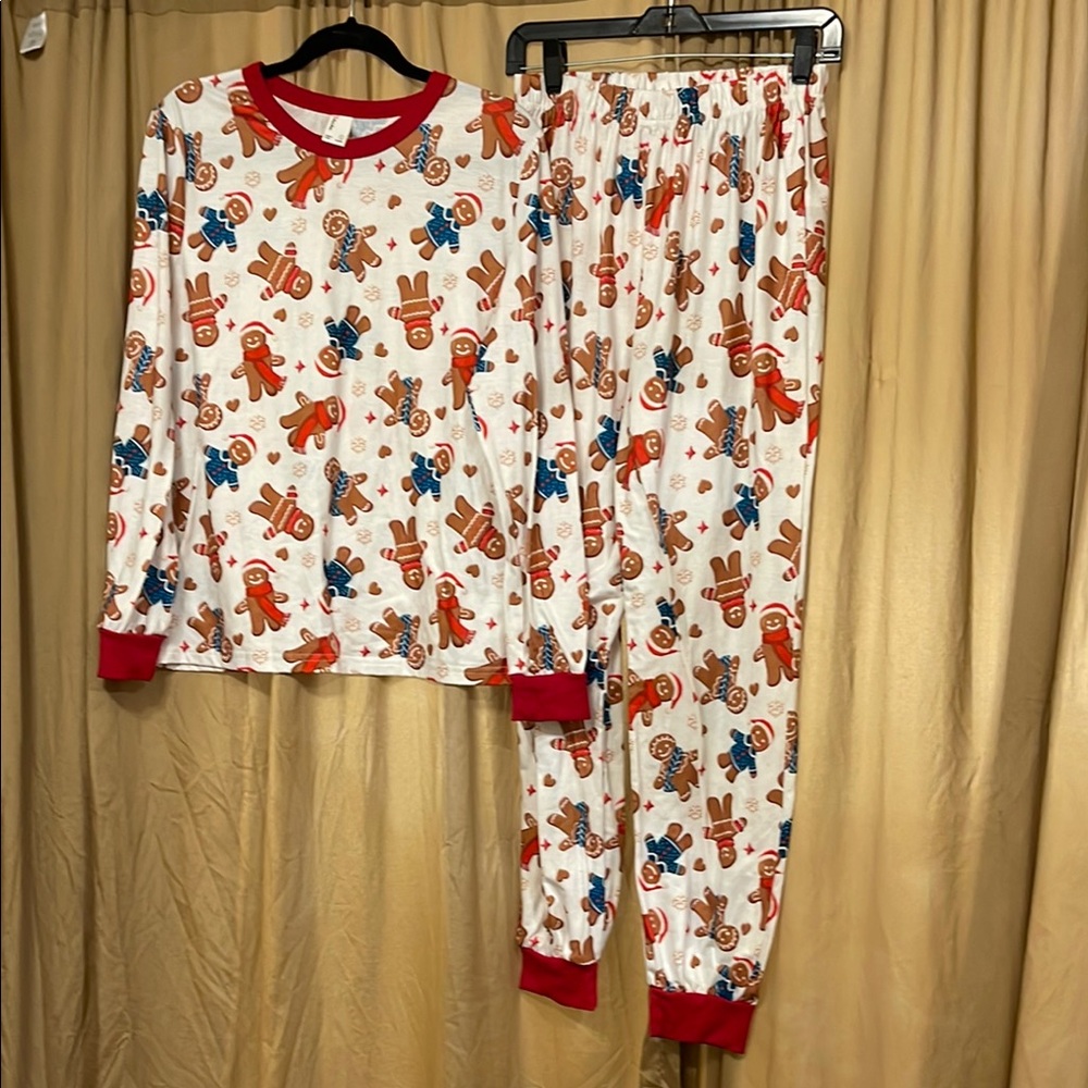Women’s L Red/Off White/Brown Festive Gingerbread Man Pajama Set with Holiday